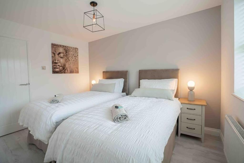 Stunning Abode 5 Min From Nec & Bhx, Pets Allowed Marston Green Luaran gambar