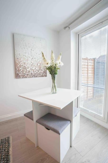 Stunning Abode 5 Min From Nec & Bhx, Pets Allowed Marston Green Luaran gambar