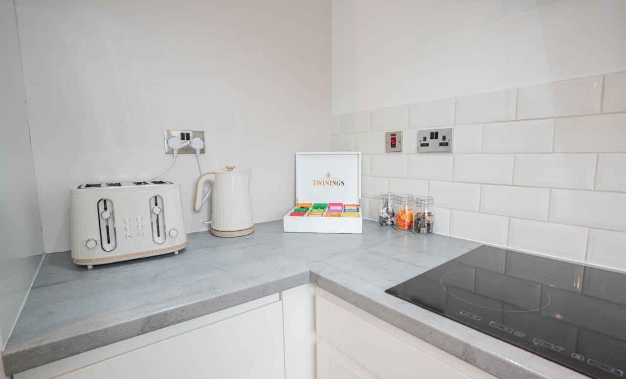 Stunning Abode 5 Min From Nec & Bhx, Pets Allowed Marston Green Luaran gambar