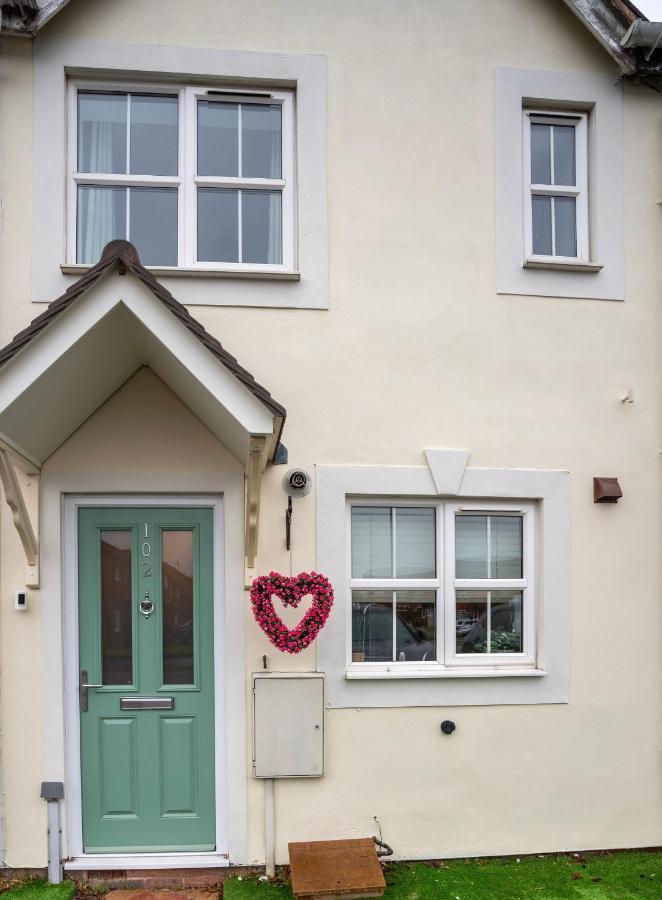 Stunning Abode 5 Min From Nec & Bhx, Pets Allowed Marston Green Luaran gambar